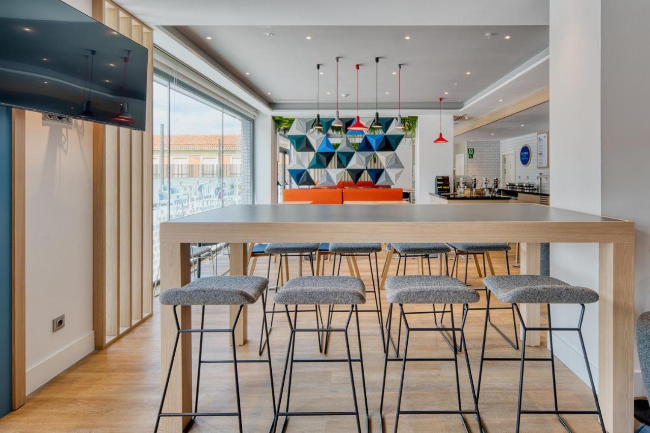 Holiday Inn Express - Madrid - Airport By Ihg Εξωτερικό φωτογραφία