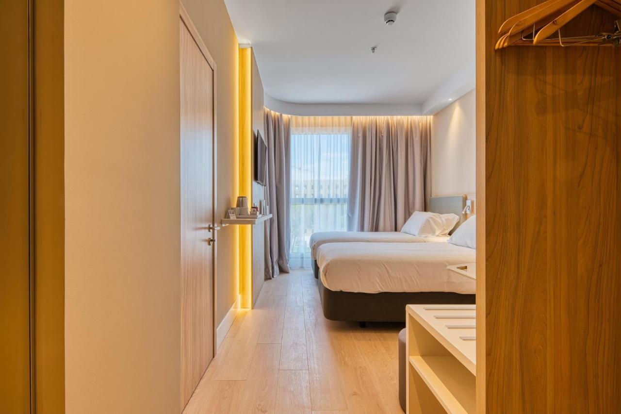Holiday Inn Express - Madrid - Airport By Ihg Εξωτερικό φωτογραφία