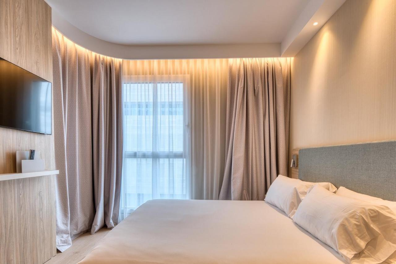 Holiday Inn Express - Madrid - Airport By Ihg Εξωτερικό φωτογραφία