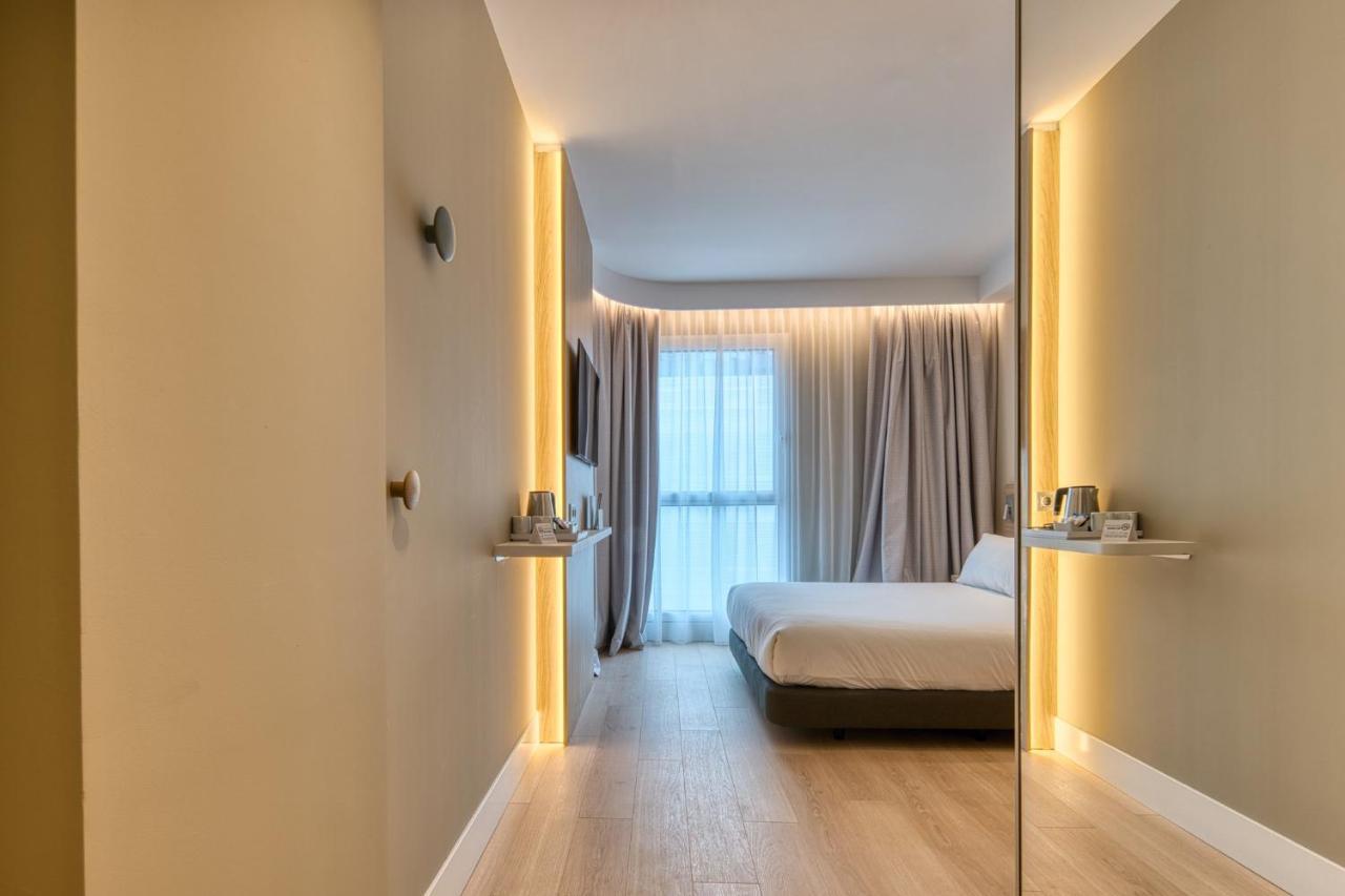 Holiday Inn Express - Madrid - Airport By Ihg Εξωτερικό φωτογραφία