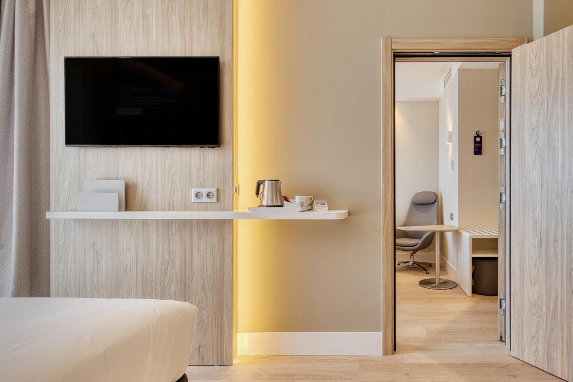 Holiday Inn Express - Madrid - Airport By Ihg Εξωτερικό φωτογραφία