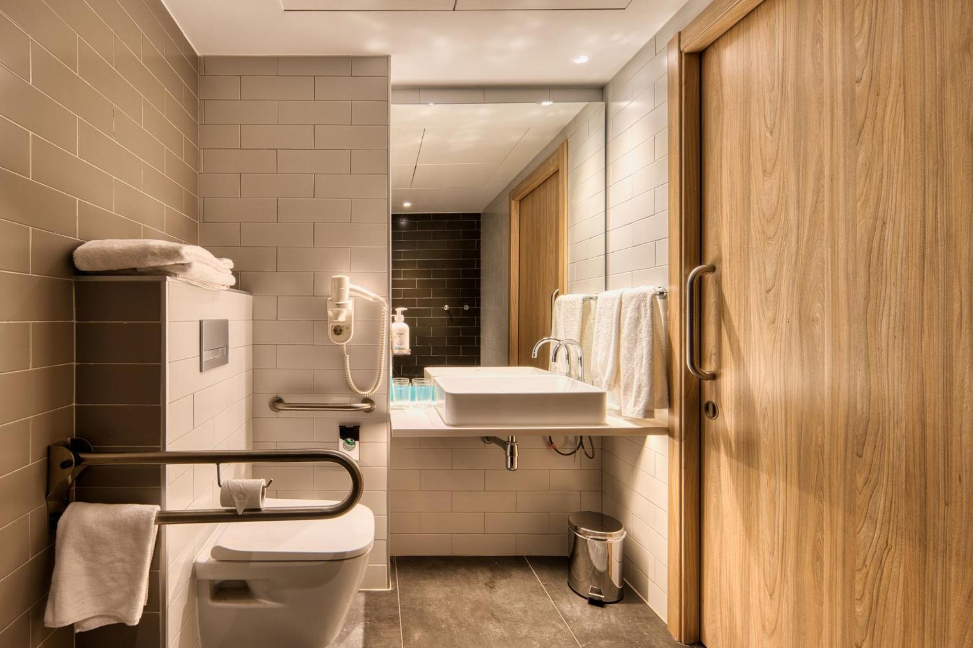 Holiday Inn Express - Madrid - Airport By Ihg Εξωτερικό φωτογραφία